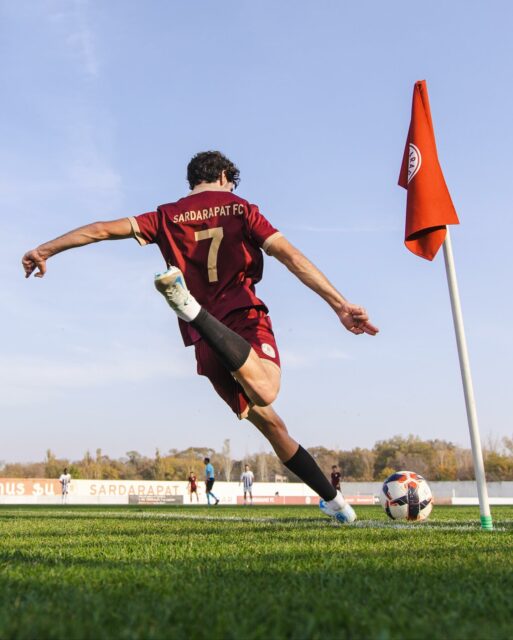 🎨 The art of the corner kick
#SardarapatFC • #BornInVictory