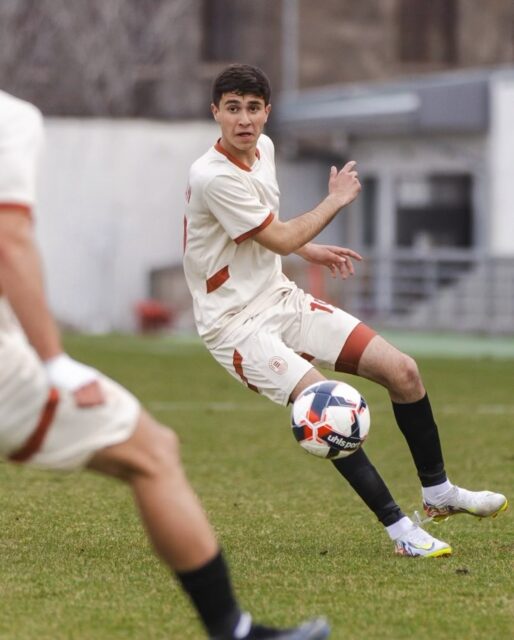Save it. Cop it. Wear it. ✅
The boys made their debut in the new away kit.
Just look at how clean it is 🔥
#SardarapatFC • #BornInVictory