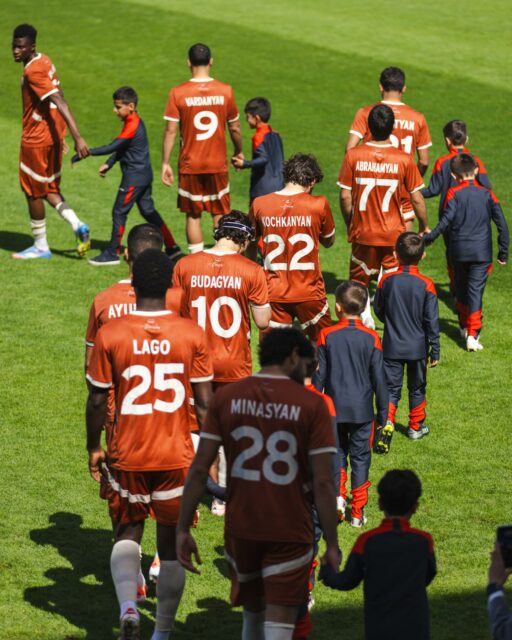 📸 Some photos for you from our match of the year 👉

Sardarapat FC 2️⃣ - 1️⃣ FC Syunik 
⚽️ (23’) @hammiinasyan 
⚽️ (40’) @__levonvardanyan_17 

#SardarapatFC • #BornInVictory
